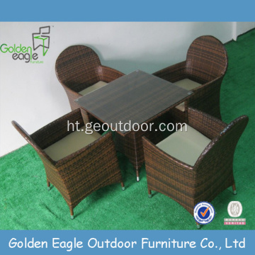 SGS Approvaled Set Wicker Dining Material